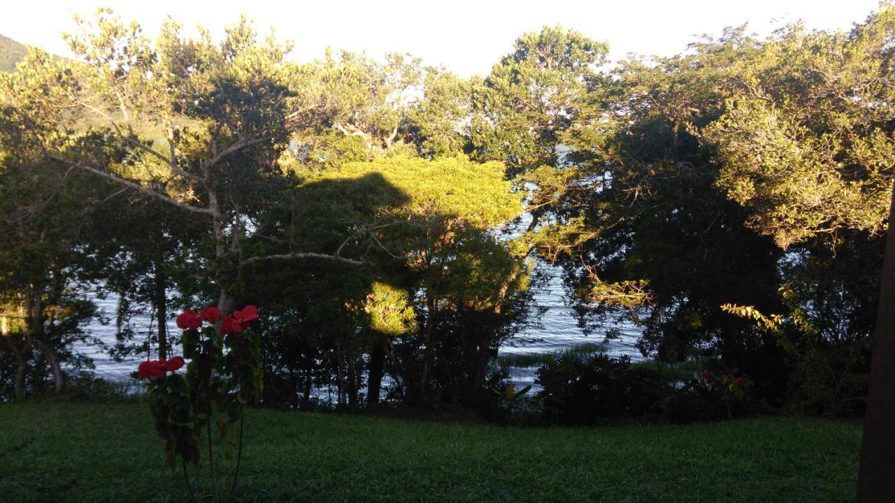 Pousada Biso Finoca Ibiraquera Имбитуба Экстерьер фото